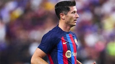 ليفاندوفسكي يبحث عن أول أهدافه مع برشلونة