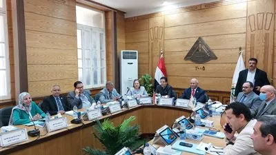 مجلس جامعة بنها يناقش الاستعداد للعام الدراسي الجديد