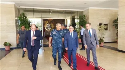 محافظ بورسعيد يستقبل قائد القوات البحرية والمهندس هاني ضاحي 