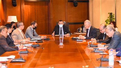 قبل انطلاق المؤتمر الثالث للكيانات.. الهجرة تستعرض مقترحات وزارات ومؤسسات الدولة