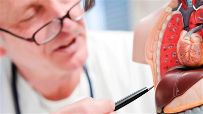 جمال شيحة: مصر الدولة الوحيدة بالعالم التي عالجت كافة مصابين بفيروس 