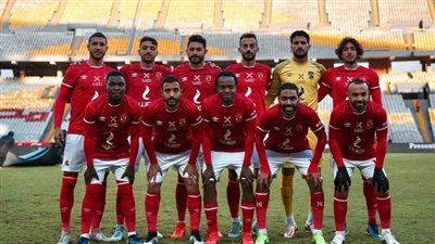 عاجل.. الأهلي مُهدد بفقدان 5 لاعبين أمام فاركو