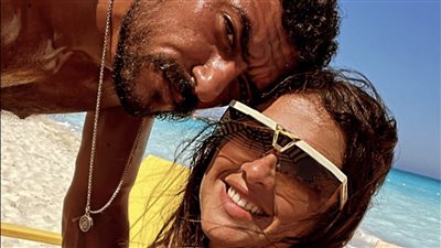 برفقة زوجها.. ياسمين عبدالعزيز تستمتع بإجازتها الصيفية 