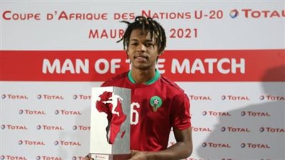 عاجل.. العين الإماراتي يخطف المهدي مبارك صفقة الزمالك الذهبية