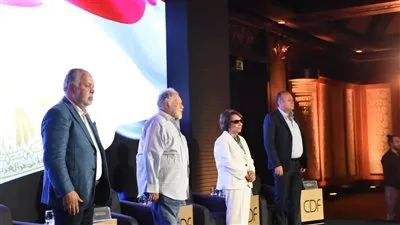  إلهام شاهين تهنئ الفنانين والإعلاميين على إطلاق مهرجان القاهرة للدراما