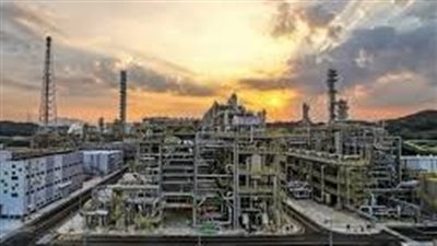 أمريكا تدرج 6 شركات للقائمة السوداء لاتهامها بمساعدة إيران