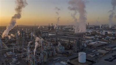 قبل انعقاد قمة المناخ.. مصانع الأسمنت مطالبة باستثمار عشرات الملايين من الدولارات للتوافق مع البيئة