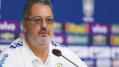 ميكالي يطلب تقريرا عن منتخبات الشباب