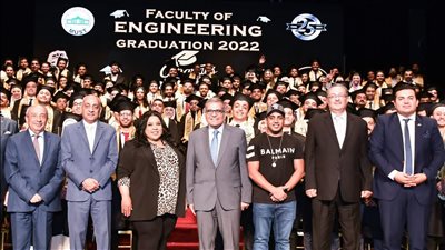 جامعة مصر للعلوم والتكنولوجيا تقيم حفلا ضخما لتخريج الدفعة 