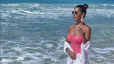 بإطلالة صيفية.. مي سليم تبهر جمهورها بأحدث ظهور لها 