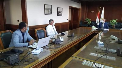 وزير الري يتابع موقف المشروعات المائية المنفذة بمحافظات الصعيد