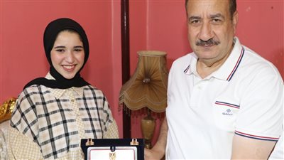 محافظ المنوفية يكرم 