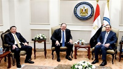 وزير البترول يبحث مع شركة “أباتشي” العالمية ضخ المزيد من الاستثمارات في مصر