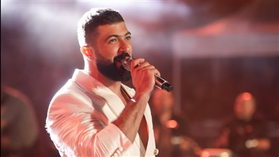 سيف نبيل يتألق في مهرجان قرطاج.. ويقدم عرضاً عالمياً