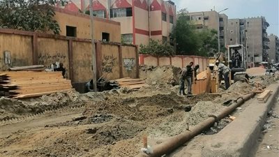 محافظ بورسعيد: استمرار أعمال رفع كفاءة مشروعات الصرف الصحي بمنطقة علي بن ابي طالب