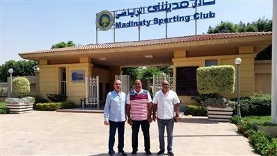 رئيس اتحاد الغوص والإنقاذ يزور نادي مدينتي الرياضي