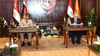 القوات المسلحة توقع بروتوكول تعاون مع كلية الاقتصاد والعلوم السياسية جامعة القاهرة