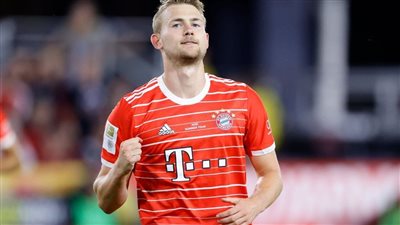 دي ليخت يكشف حقيقة تصريحاته ضد يوفنتوس