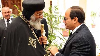 عاجل.. السيسي يقدم التعازي للبابا تواضروس في ضحايا حادث كنيسة الجيزة