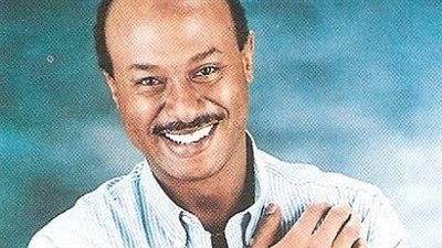 عانى من المرض وتجاهل الفنانين له في أيامه الأخيرة.. أبرز المحطات في حياة طلعت زين بمناسبة ذكرى وفاته 