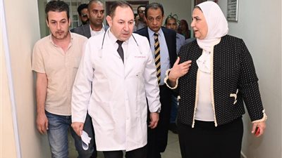 وزيرة التضامن الاجتماعي تزور مصابي حادث كنيسة أبو سيفين بإمبابة 