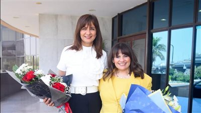 في أول أيام عملها.. وزيرة الهجرة تلتقي السفيرة نبيلة مكرم