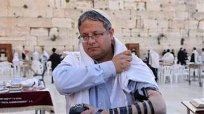 عضو بالكنيست يعلن عن مشروع قانون لطرد العرب ممن يهاجمون الجيش