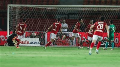 التعادل السلبي يحكم الشوط الأول من مباراة الأهلي وإيسترن كومباني