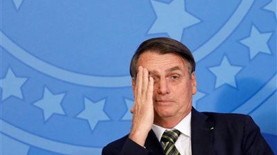 الرئيس البرازيلي يشتبك مع شاب خلال حملته الانتخابية