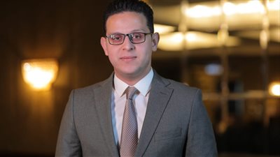 أحمد ياسر يكتب: هل فشلت الديمقراطية في روسيا؟