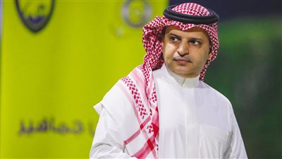 آل معمر يعنل عن أسباب التعاقد مع عبدالرحمن غريب