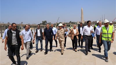 وزير السياحة والآثار يتفقد المتحف المصري الكبير 