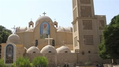 ماس كهربائي بمروحة.. تصاعد أدخنة من داخل كنيسة الملاك بالمعصرة 