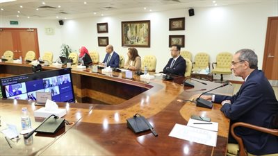  وزير الاتصالات: استخدام تطبيقات التشخيص عن بُعد لتطوير الخدمات الصحية 