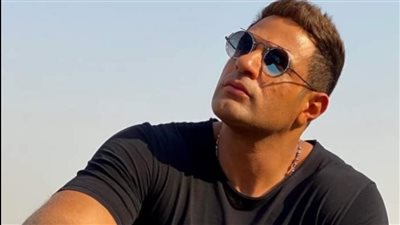 الصدفة تجمع بين محمد نور وأحمد عز بإحدى صالات الرياضة