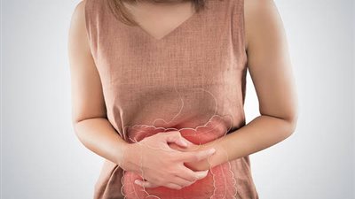 تعرف على أعراض الإصابة بالقولون العصبي عند النساء