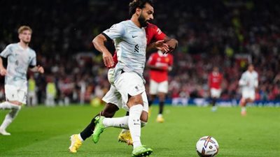 عاجل.. محمد صلاح يدك شباك مانشستر يونايتد ويقلص الفارق لليفربول 
