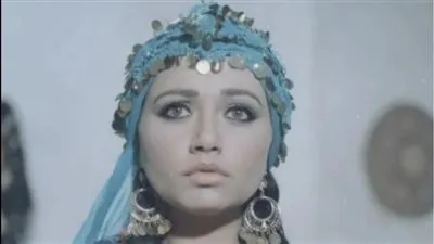 ليلى علوي تسترجع ذكرياتها مع جمهورها