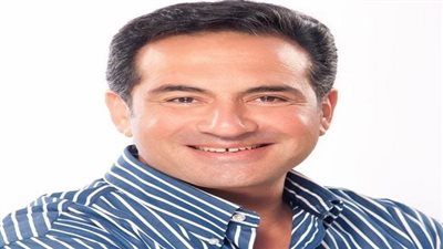 تفاصيل الحالة الصحية للمطرب محمد ثروت بعد سفره إلى النمسا