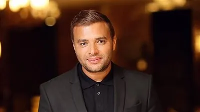 5 مليون مشاهدة.. رامي صبري يحتفل بنجاح أغنيته الجديدة 