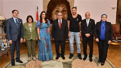 تكريم درة وأحمد السعدني بجامعة مصر للعلوم والتكنولوجيا