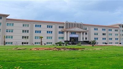 رئيس جامعة حورس يكشف تفاصيل طلب سيدة التحاق نجلها 5 ابتدائي بكلية الهندسة