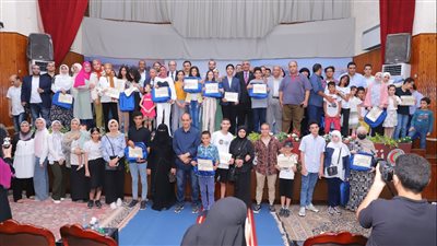 أطباء الدقهلية تكرم أطباء المعاشات والطلاب المتفوقين