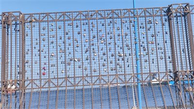 خرافة «أقفال الحب» في بورسعيد حكاية بدأت من عشر سنوات