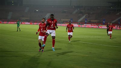بمساعدة مهاجم الأهلي.. صفقة جديدة تقترب من القلعة الحمراء