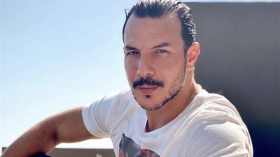 بعد وفاة شقيقها.. باسل الخياط يوجه رسالة لـ نادين الراسي 