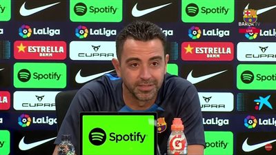 أول تعليق من تشافي بعد الفوز على إلتشي في الدوري الإسباني 