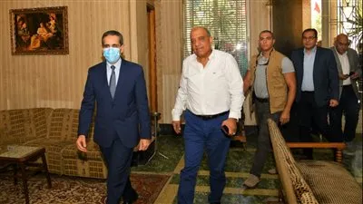 وزير قطاع الأعمال يتفقد مشروع تطوير شركة مصر للغزل والنسيج بالمحلة الكبرى