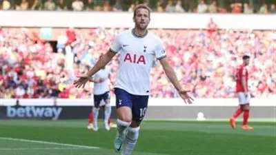 هاري كين يقود توتنهام للفوز على نوتنجهام فورست في الدوري الإنجليزي