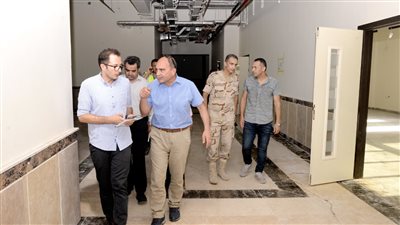 المليجي يتفقد التجهيزات النهائية لجامعة المنصورة الأهلية